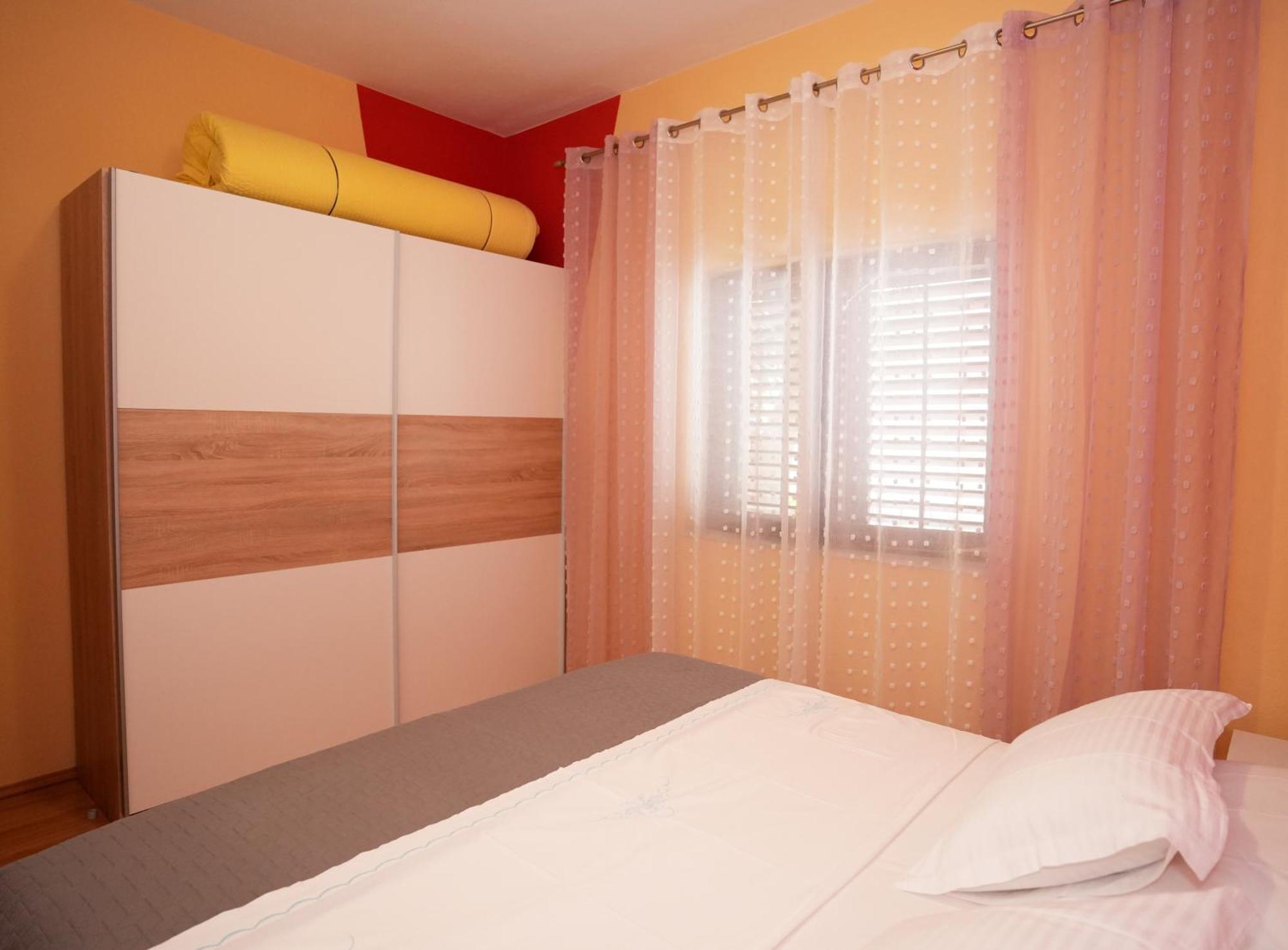 Apartment Beky Podstrana Esterno foto